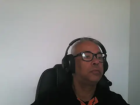 Snapshot of MorenoBrazil69 chatting on October 23, 2025, 1:54 pm MorenoBrazil69 online show from October 23, 2025, 1:54 pm