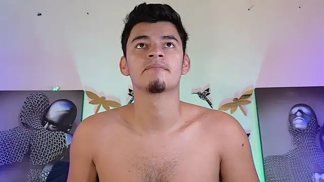 Snapshot of VikoHands chatting on December 4, 2025, 9:41 am VikoHands online show from December 4, 2025, 9:41 am