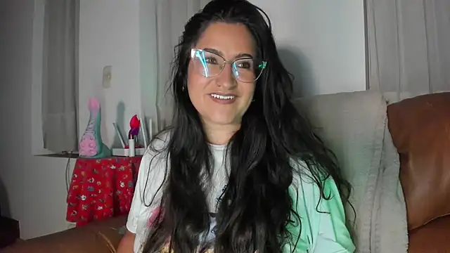 DeesseLuxure online show from November 16, 2025, 8:19 am