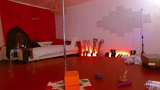 Snapshot of Sweet-Ginger chatting on January 14, 2026, 8:45 pm Sweet-Ginger online show from January 14, 2026, 8:45 pm