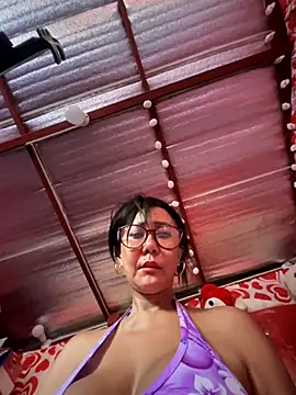 Snapshot of sweetieme chatting on October 23, 2025, 12:31 am sweetieme online show from October 23, 2025, 12:31 am