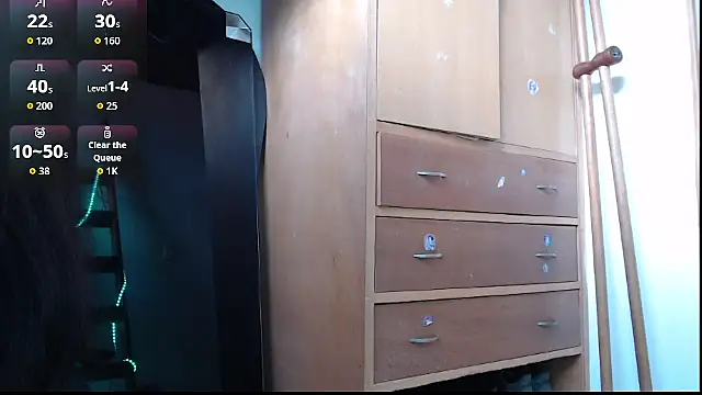 evolet01 online show from February 18, 2026, 6:59 pm