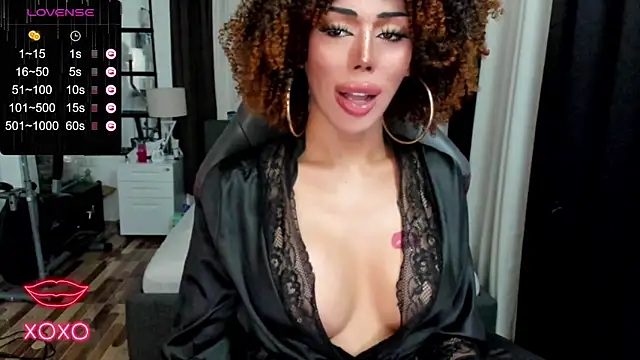 Snapshot of Forever_MissCandace chatting on March 5, 2025, 4:13 pm Forever MissCandace online show from March 5, 2025, 4:13 pm