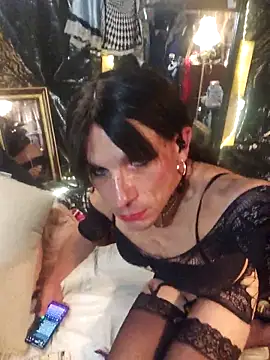 sissyvee online show from November 12, 2025, 2:04 am