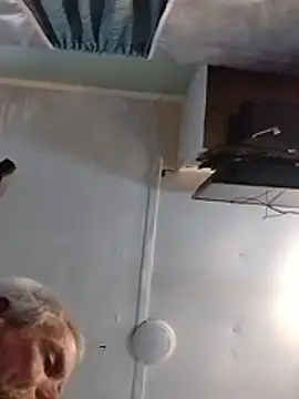 Biknight online show from April 9, 2026, 1:07 am