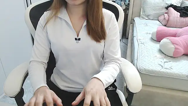 Snapshot of Hanako_love chatting on March 16, 2025, 3:50 pm Hanako love online show from March 16, 2025, 3:50 pm