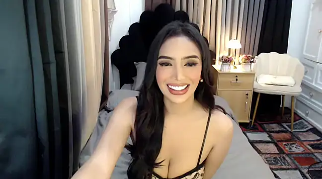 Snapshot of StellaBucks chatting on January 4, 2025, 10:02 pm StellaBucks online show from January 4, 2025, 10:02 pm