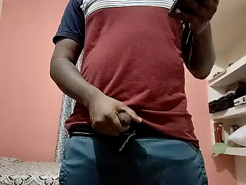 Snapshot of Aneesh007m chatting on October 18, 2025, 5:48 pm Aneesh007m online show from October 18, 2025, 5:48 pm