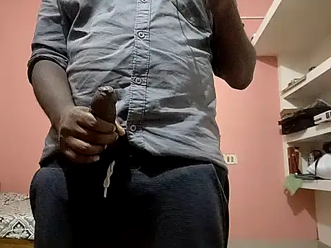 Snapshot of Aneesh007m chatting on November 3, 2025, 6:22 pm Aneesh007m online show from November 3, 2025, 6:22 pm