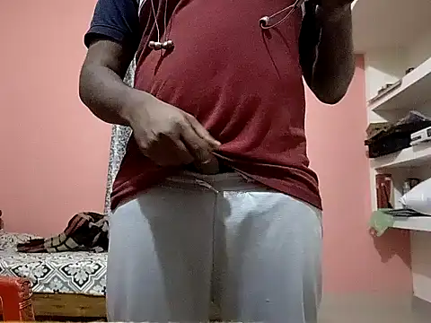 Snapshot of Aneesh007m chatting on October 24, 2025, 6:40 pm Aneesh007m online show from October 24, 2025, 6:40 pm