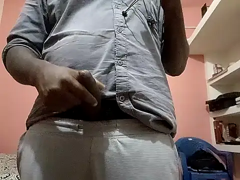 Snapshot of Aneesh007m chatting on February 11, 2026, 6:19 pm Aneesh007m online show from February 11, 2026, 6:19 pm