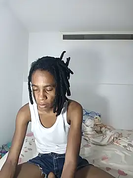 Snapshot of africa_deluxe chatting on December 19, 2025, 9:44 am africa deluxe online show from December 19, 2025, 9:44 am