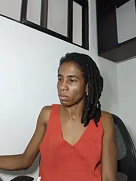 Snapshot of africa_deluxe chatting on July 3, 2026, 7:53 pm africa deluxe online show from July 3, 2026, 7:53 pm