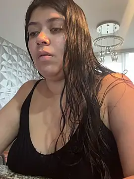 emilyjohanson online show from February 11, 2025, 2:57 pm