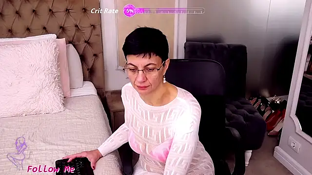 Snapshot of BustyPenellope chatting on January 12, 2026, 3:46 am BustyPenellope online show from January 12, 2026, 3:46 am