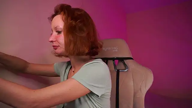 Snapshot of Liuba_Fox chatting on November 8, 2025, 7:06 pm Liuba Fox online show from November 8, 2025, 7:06 pm