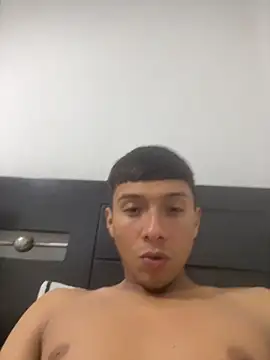 Thiagoo Frost online show from October 28, 2025, 3:07 am