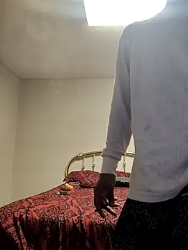 Snapshot of SkinnymanwithBbc chatting on September 23, 2025, 5:25 am SkinnymanwithBbc online show from September 23, 2025, 5:25 am