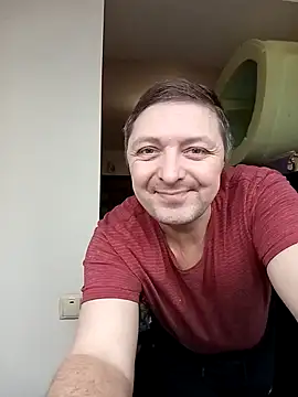 Snapshot of Pokaz2020 chatting on February 6, 2025, 8:39 am Pokaz2020 online show from February 6, 2025, 8:39 am