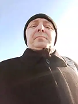 Snapshot of Pokaz2020 chatting on November 19, 2025, 12:05 pm Pokaz2020 online show from November 19, 2025, 12:05 pm