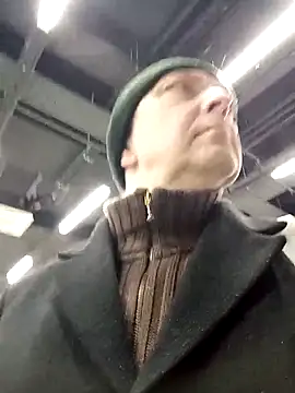 Snapshot of Pokaz2020 chatting on November 30, 2025, 3:13 pm Pokaz2020 online show from November 30, 2025, 3:13 pm