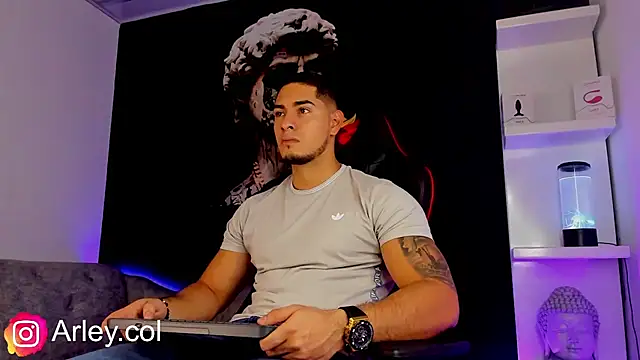 Snapshot of Dimitri_Colleman chatting on March 15, 2025, 2:56 am Dimitri Colleman online show from March 15, 2025, 2:56 am