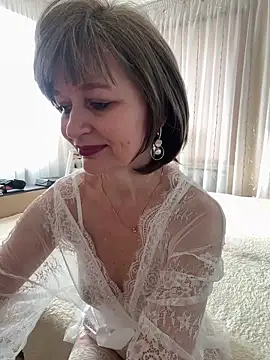 Melljoy online show from April 3, 2026, 5:25 am