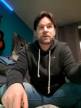 tom sauwer online show from April 6, 2026, 9:27 pm