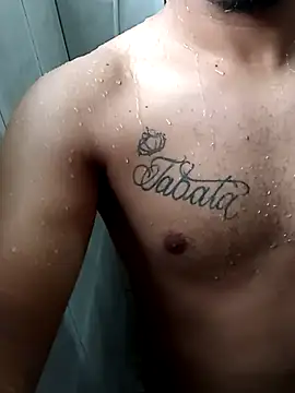 garoto1997 online show from November 6, 2025, 5:39 pm