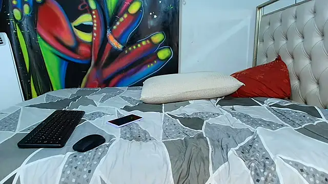 luna sexxy online show from January 28, 2025, 4:18 am