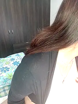 FireWoman online show from December 16, 2025, 4:22 pm