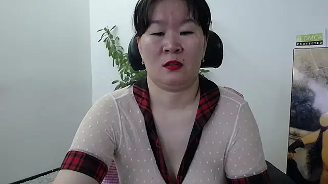 Akira xx online show from November 12, 2025, 3:32 am