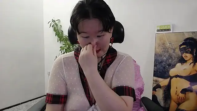 Akira xx online show from December 22, 2025, 2:44 am