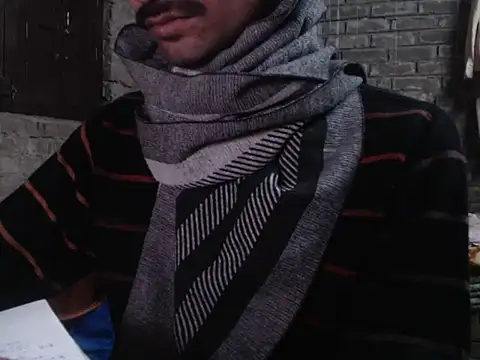 ThethunderPo online show from December 4, 2025, 3:22 pm