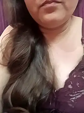 Snapshot of naughtymadam chatting on February 5, 2025, 5:52 am naughtymadam online show from February 5, 2025, 5:52 am