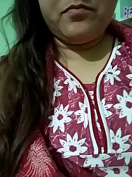 Snapshot of naughtymadam chatting on February 2, 2025, 4:05 am naughtymadam online show from February 2, 2025, 4:05 am