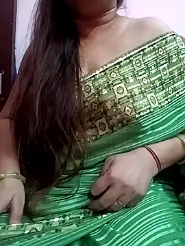 Snapshot of naughtymadam chatting on December 11, 2024, 5:00 am naughtymadam online show from December 11, 2024, 5:00 am