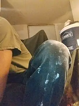 ROBERT0516 online show from October 29, 2025, 4:44 am