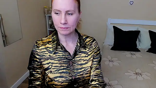 FoxySophia online show from September 26, 2025, 8:32 am