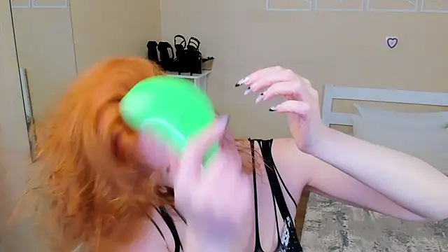 FoxySophia online show from February 19, 2026, 9:12 pm