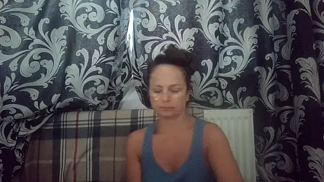 LindaStarS online show from September 27, 2025, 6:41 am