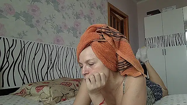 LindaStarS online show from February 20, 2026, 6:37 am