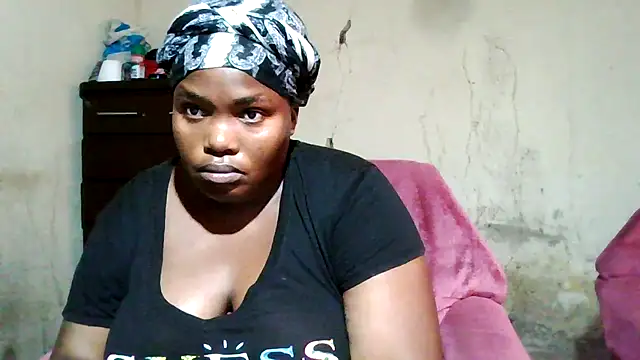 sexybigboobz online show from November 28, 2025, 5:51 am