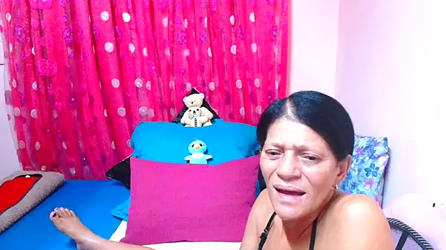 SLUTTYROXY online show from February 13, 2026, 7:58 pm