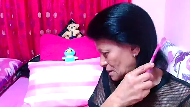 SLUTTYROXY online show from October 29, 2025, 6:51 pm