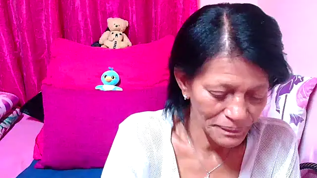 SLUTTYROXY online show from December 2, 2025, 5:58 pm