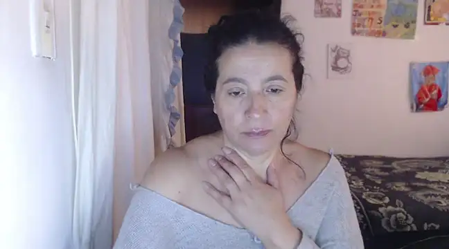 stefilove10 online show from February 19, 2025, 2:44 pm