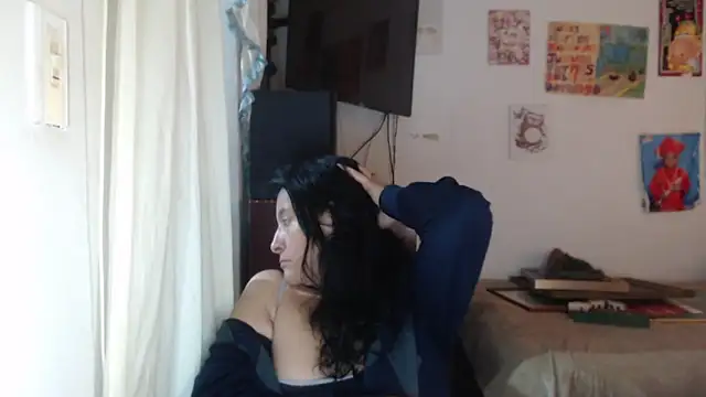 stefilove10 online show from September 18, 2025, 1:47 pm