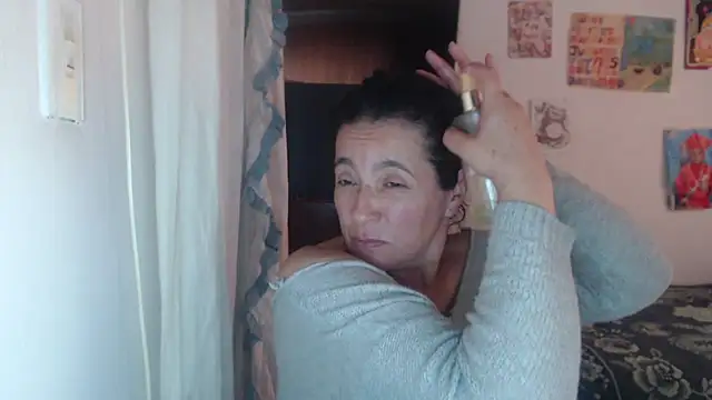 stefilove10 online show from February 3, 2025, 3:17 pm