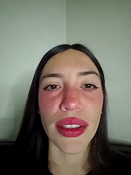 Snapshot of loveuu-bae chatting on March 4, 2026, 2:30 am loveuu-bae online show from March 4, 2026, 2:30 am